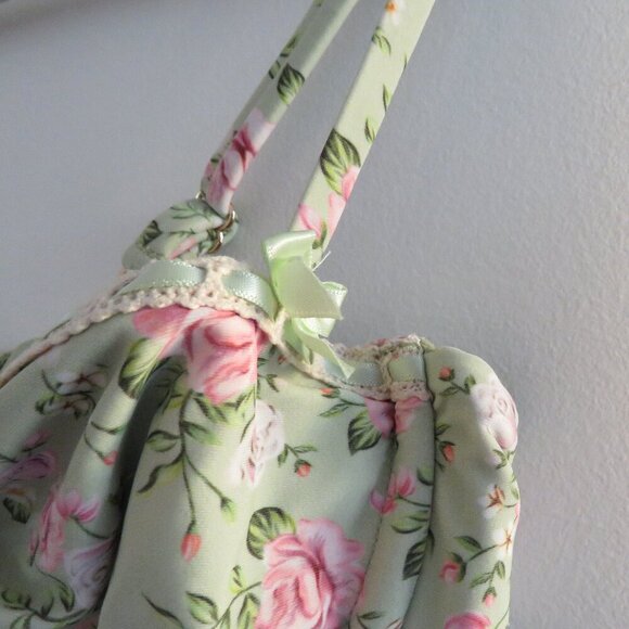 BLACKBOUGH SWIM Georgia Ruched Underwired Bikini Top in Nantucket Cottage Floral - Picture 7 of 14